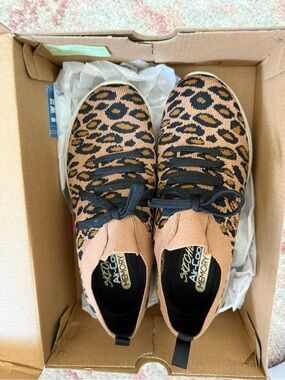 New in Box Skechers Leopard Print Slip-On Sneakers - Air cool Memory foam
